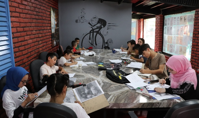 Karakalem kursu yoğun ilgi görüyor