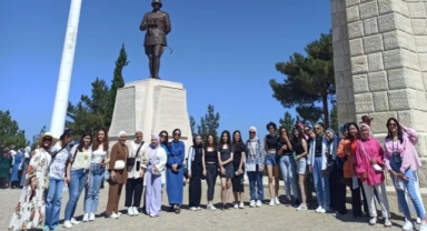 Karamanlı gençler Türkiye'yi geziyor