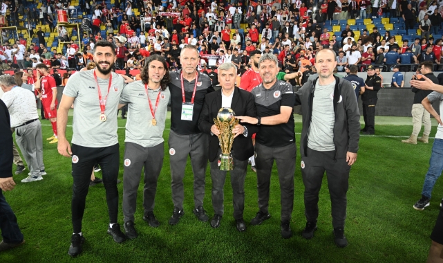 Şampiyon hoca Akşehirspor’da