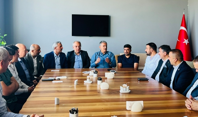 Vali Akkoyun memleketinde toplantıya katıldı