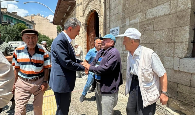 Vali Akkoyun vatandaşlarla sohbet etti