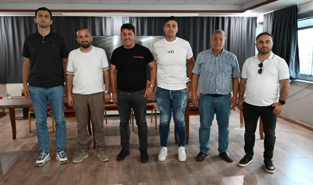 Yeni yönetimle yola devam