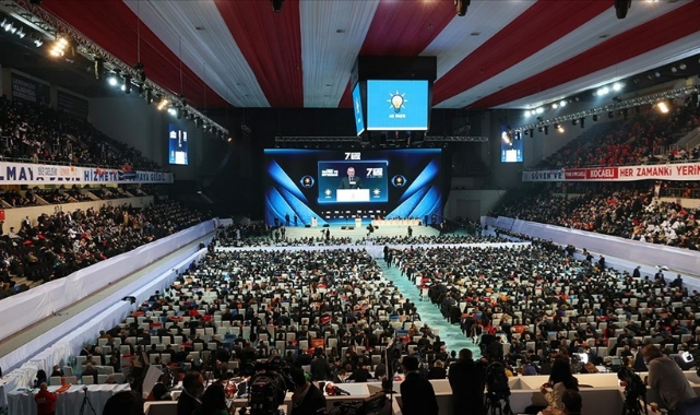 AK Parti kongreye gidiyor