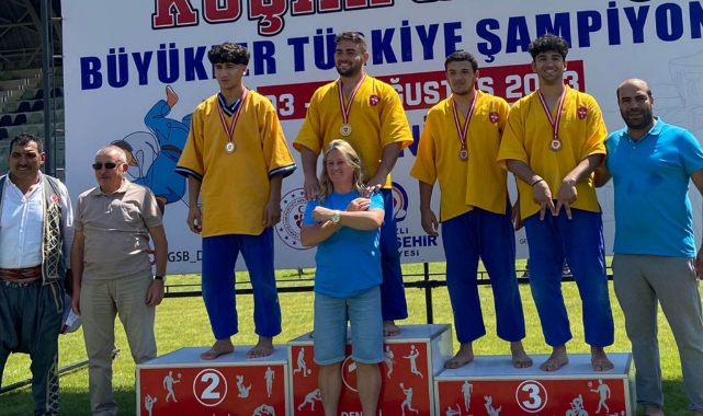 Bir madalyada Eren Koçak’tan