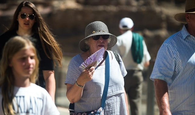 Çocuklar ve yaşlılar sıcakta dikkat!