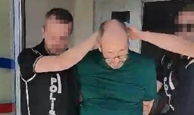 FETÖ üyesi müdür yakalandı