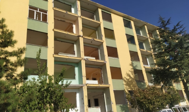 İnşaattan düşen işçi ağır yaralandı