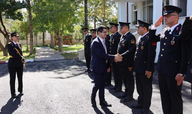 Jandarma&#039;da rütbe heyecanı