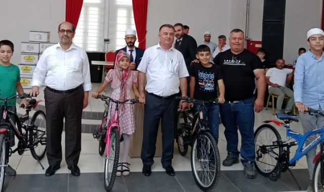 Öğrenciler ödüllendirildi