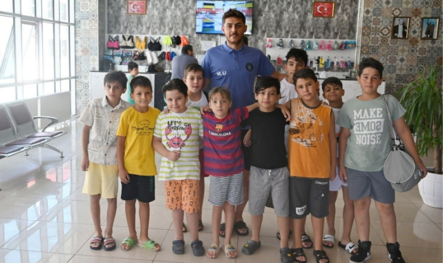 Ömrünü futbola adadı!