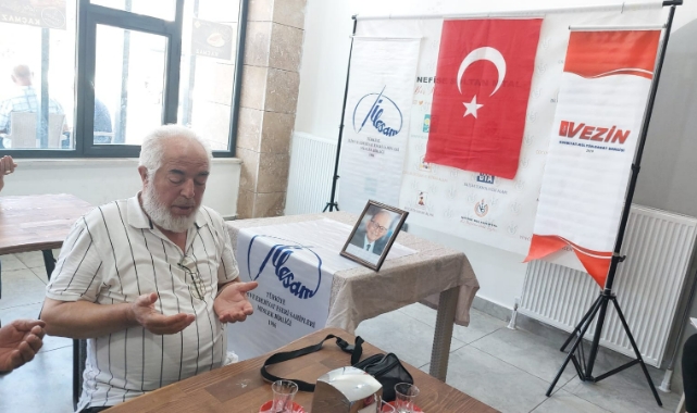 Usta Şair unutulmadı