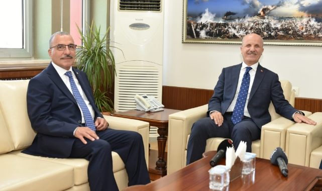 YÖK Başkanı Özvar Karaman&#039;da