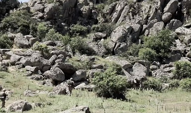 2 terörist teslim oldu