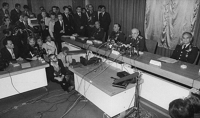 Demokrasiye Sürülen Kara Leke: 12 Eylül Darbesi