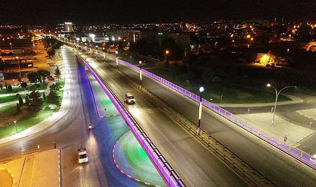 İbrahim Öktem Bulvarı ışıl ışıl oldu