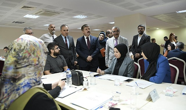 “Kadın bizim başımızın tacıdır”