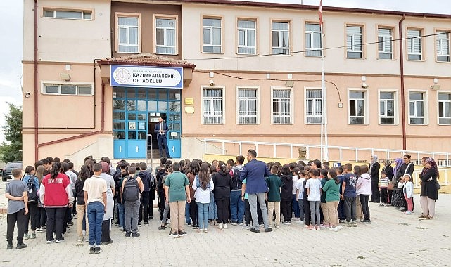 Kazımkarabekir&#039;de ilk ders zili çaldı