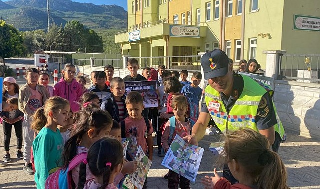 Jandarma'dan trafik eğitimi