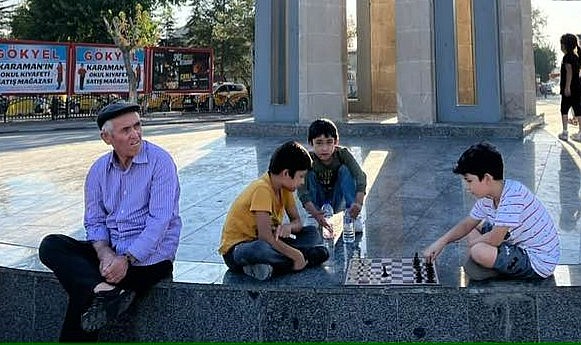 &quot;Sokakta Satranç Var&quot;