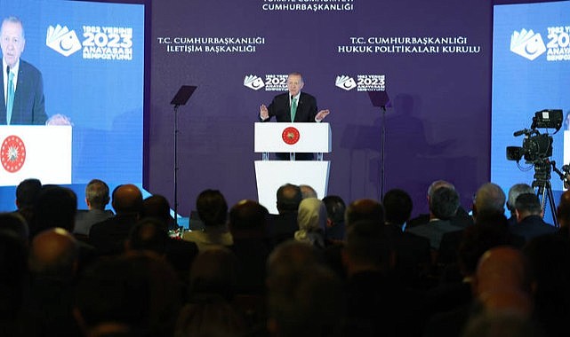 “Yeni bir anayasa hedefliyoruz”