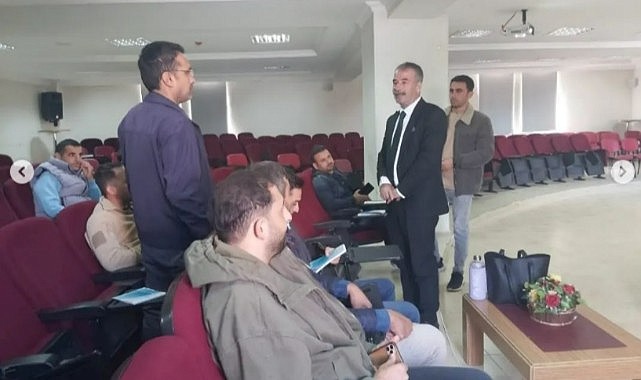 27 öğretmen seminere katıldı