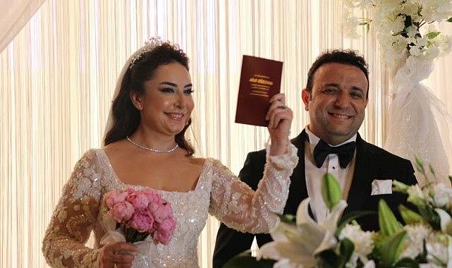 Baykan ve Özbey ailelerinin mutlu günü