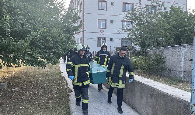 Evinde ölü bulundu