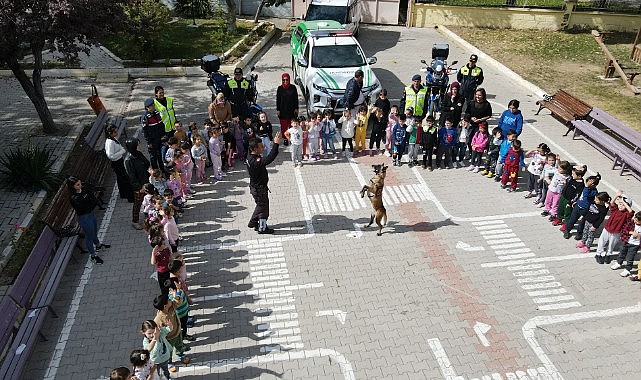 Jandarma eğitimlerine devam ediyor