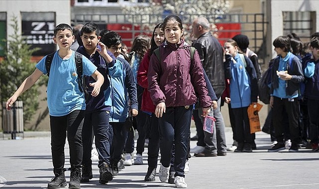 Yarın okullar tatil