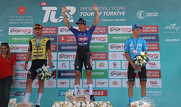 Zafer Astana’dan Philipsen'in