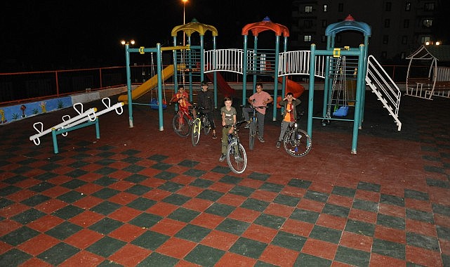 Çocuklara Cumhuriyet hediyesi