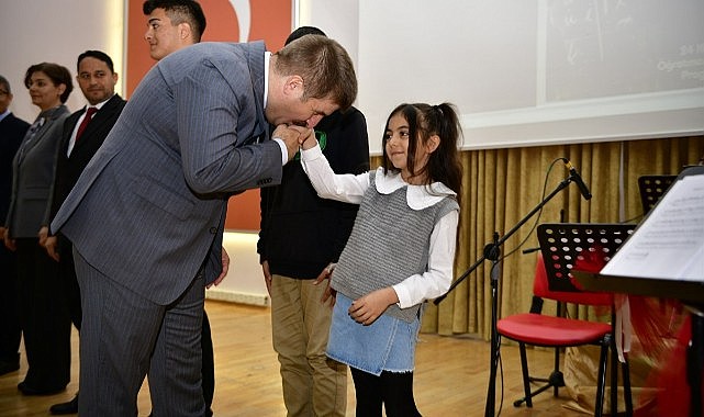 “Hepimize dokunan bir öğretmen var”