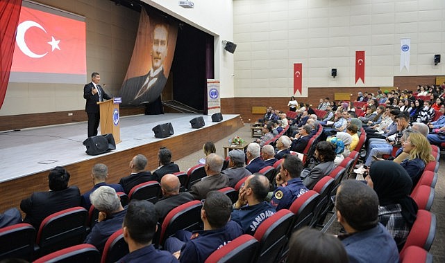 &#039;Önce Vatan&#039; konulu konferans düzenlendi