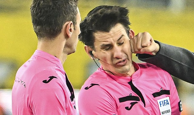 Futbol’da kara gece!