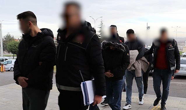 Karaman’da 4 kişi hakim karşısına çıktı