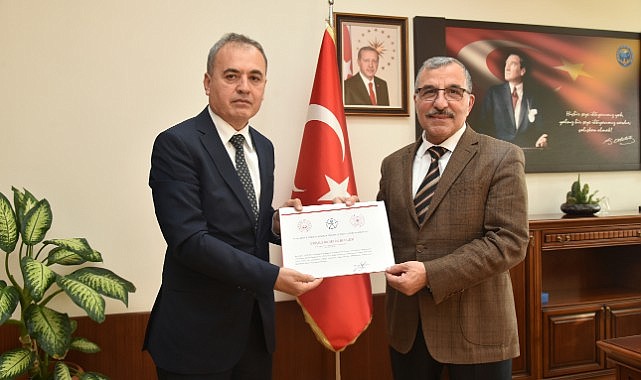 KMÜ’de engelleri kaldıran belge