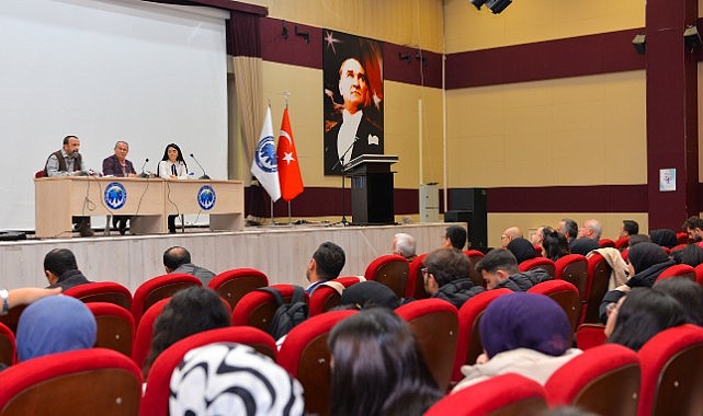 KMÜ’de insan hakları paneli 