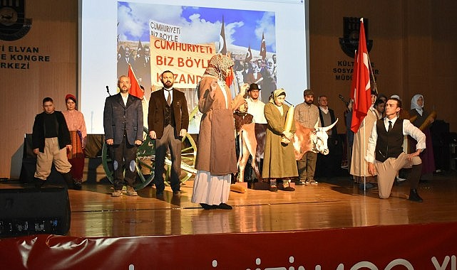 Muhteşem sahne performansı ile büyülediler