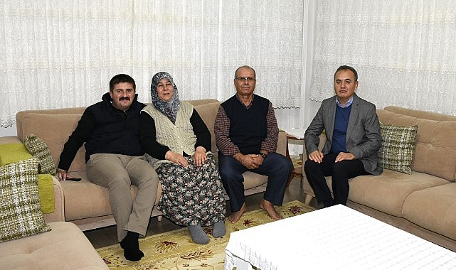 Vali Sarıibrahim davetleri geri çevirmiyor