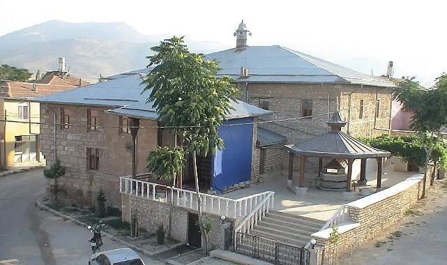 Yollarbaşı Ulu Camii