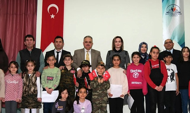 Hatice Sarıibrahim Hanımefendi şiir dinletisine katıldı