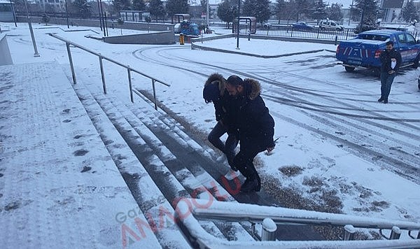 Karaman&#039;da 2 şüpheli gözaltına alındı