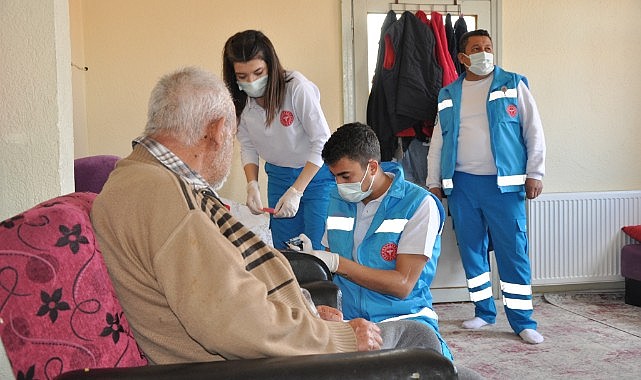Karaman&#039;da diş hizmeti hastaların ayağına gidiyor