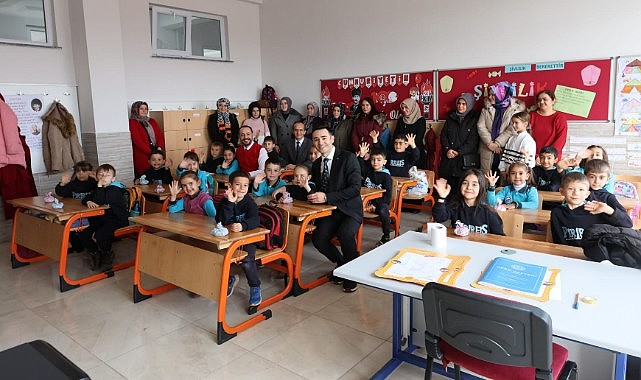 Kaymakam Kaya miniklerin heyecanına ortak oldu