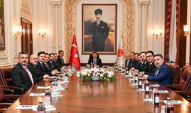 Oktay Yılmaz&#039;dan Bakan ziyareti!