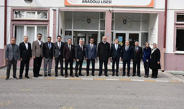 Okul yöneticileri öğretmenlerle buluştu