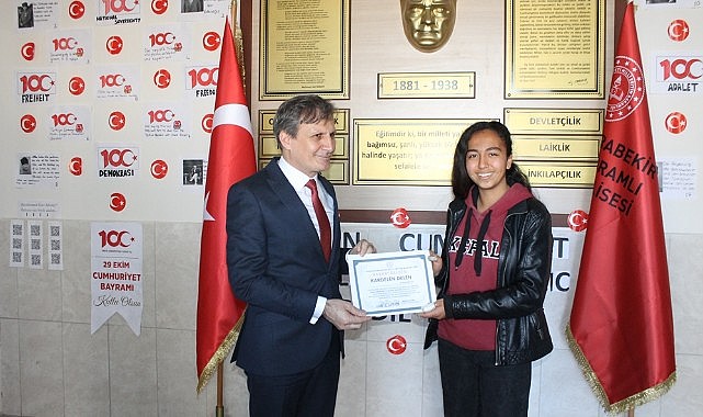 Paşa torunları paşalar gibi okuyor