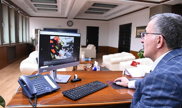 Rektör Gavgalı oyunu kullandı