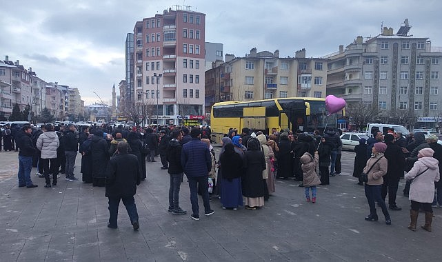 Umre kafilesi uğurlandı