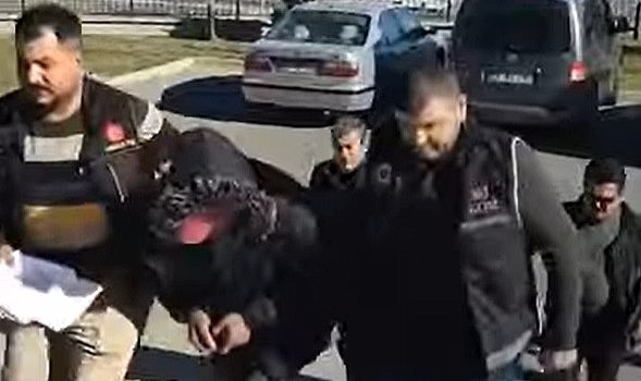 Yakala yakala bitmiyorlar